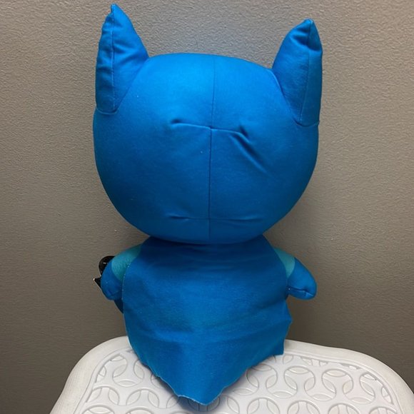 Justice League Batman Plush - Picture 2 of 3